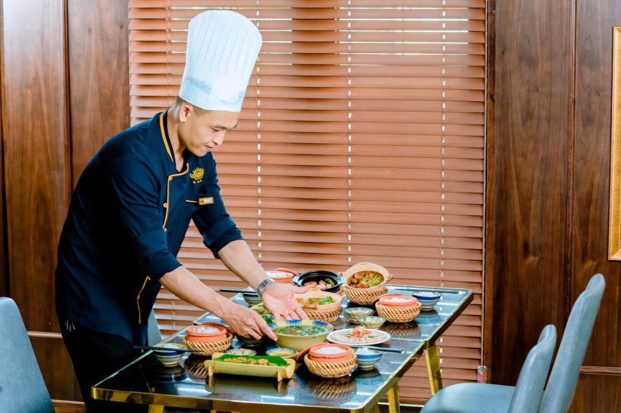 Golden Lotus Luxury Hotel Danang - Complimentary Daily Afternoon Tea Exteriör bild