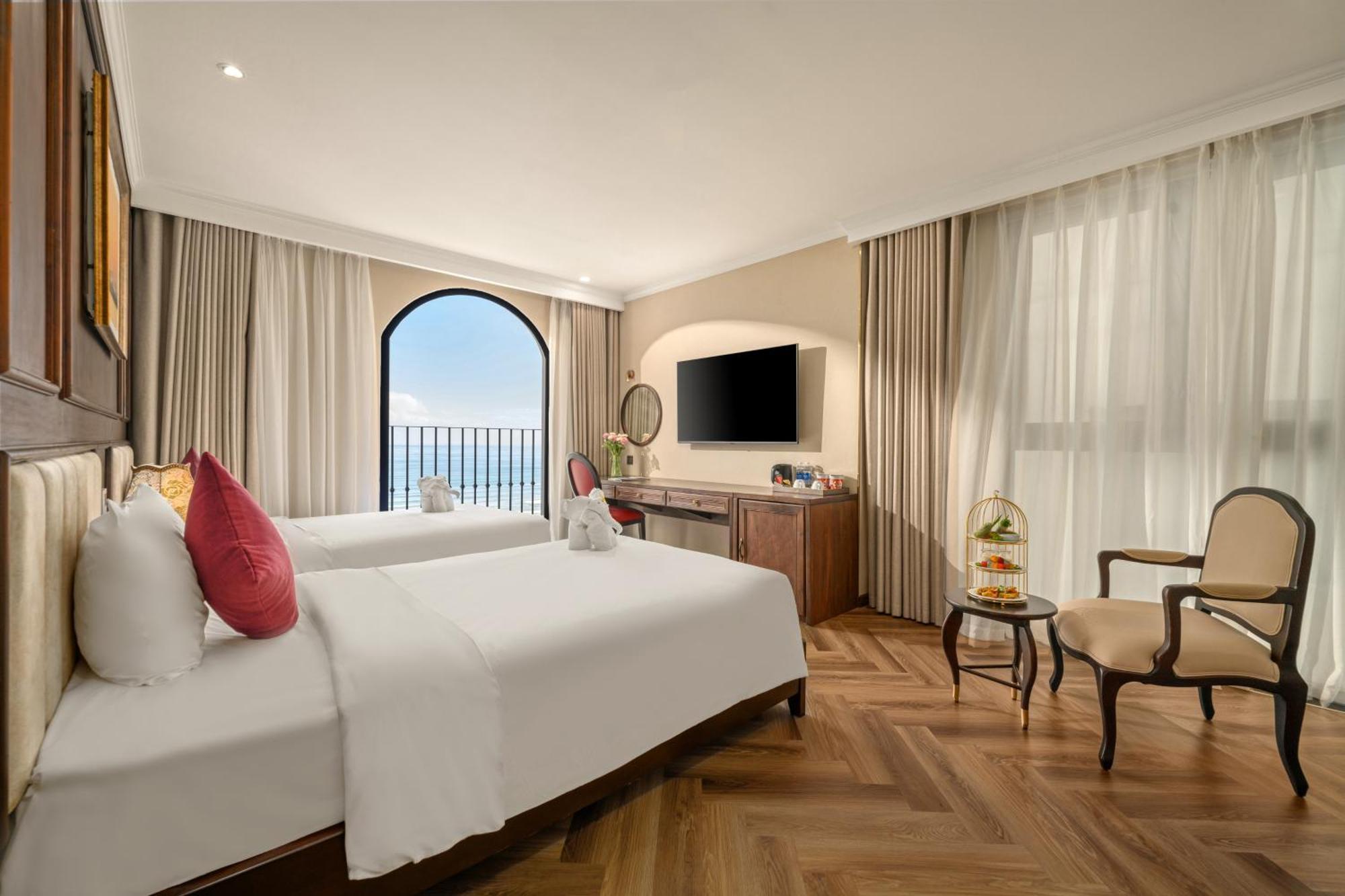 Golden Lotus Luxury Hotel Danang - Complimentary Daily Afternoon Tea Exteriör bild