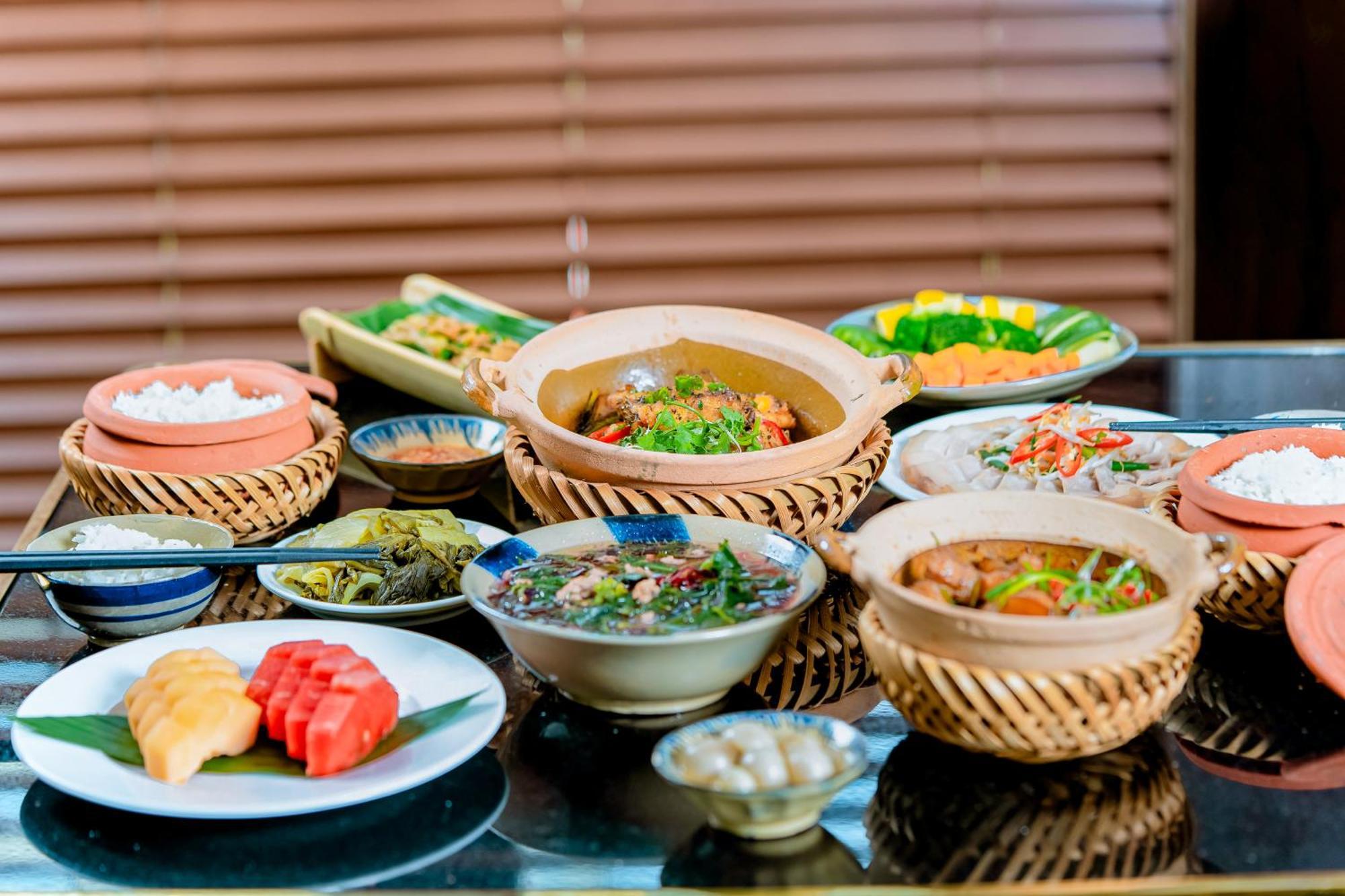 Golden Lotus Luxury Hotel Danang - Complimentary Daily Afternoon Tea Exteriör bild